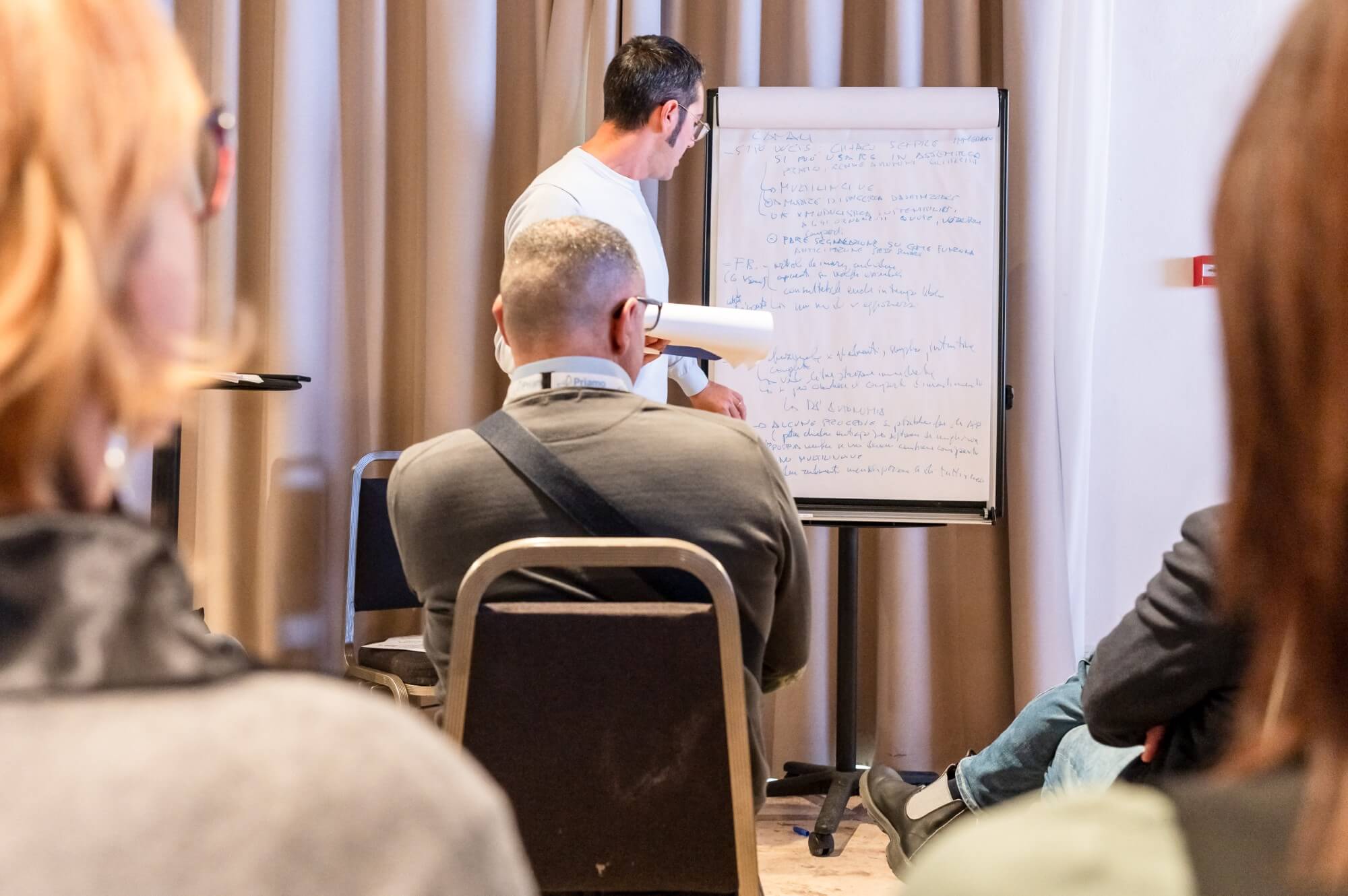 Instant reporting dei Mass Group con analisi dati partecipata